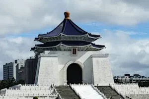 在臺僑生